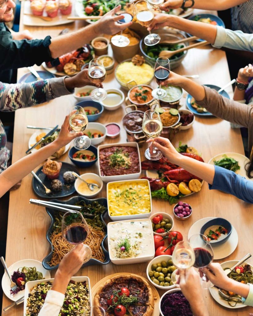 food-buffet-catering-dining-eating-party-sharing-c-PRJA78R.jpg